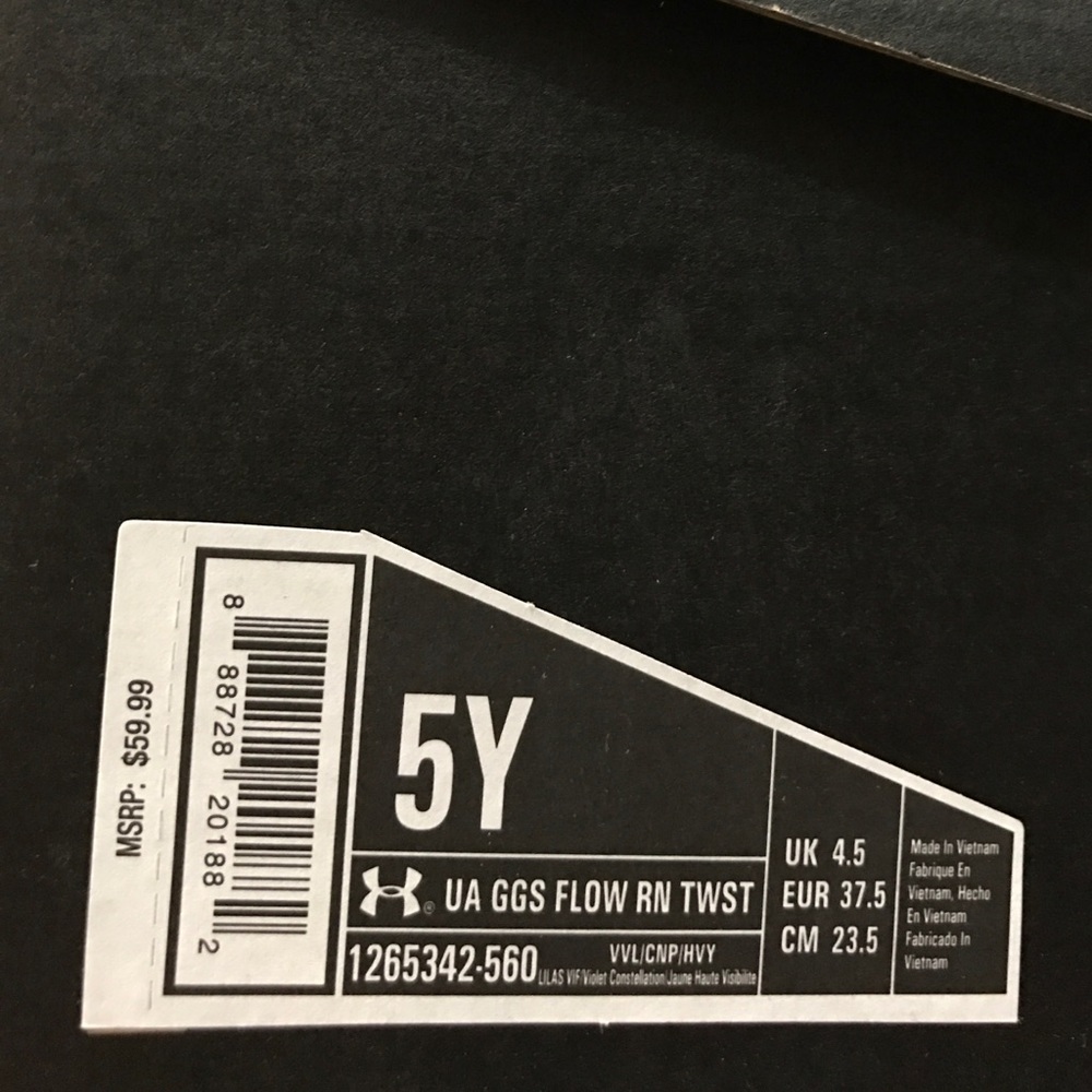 Shoes - Picture 3 of 4